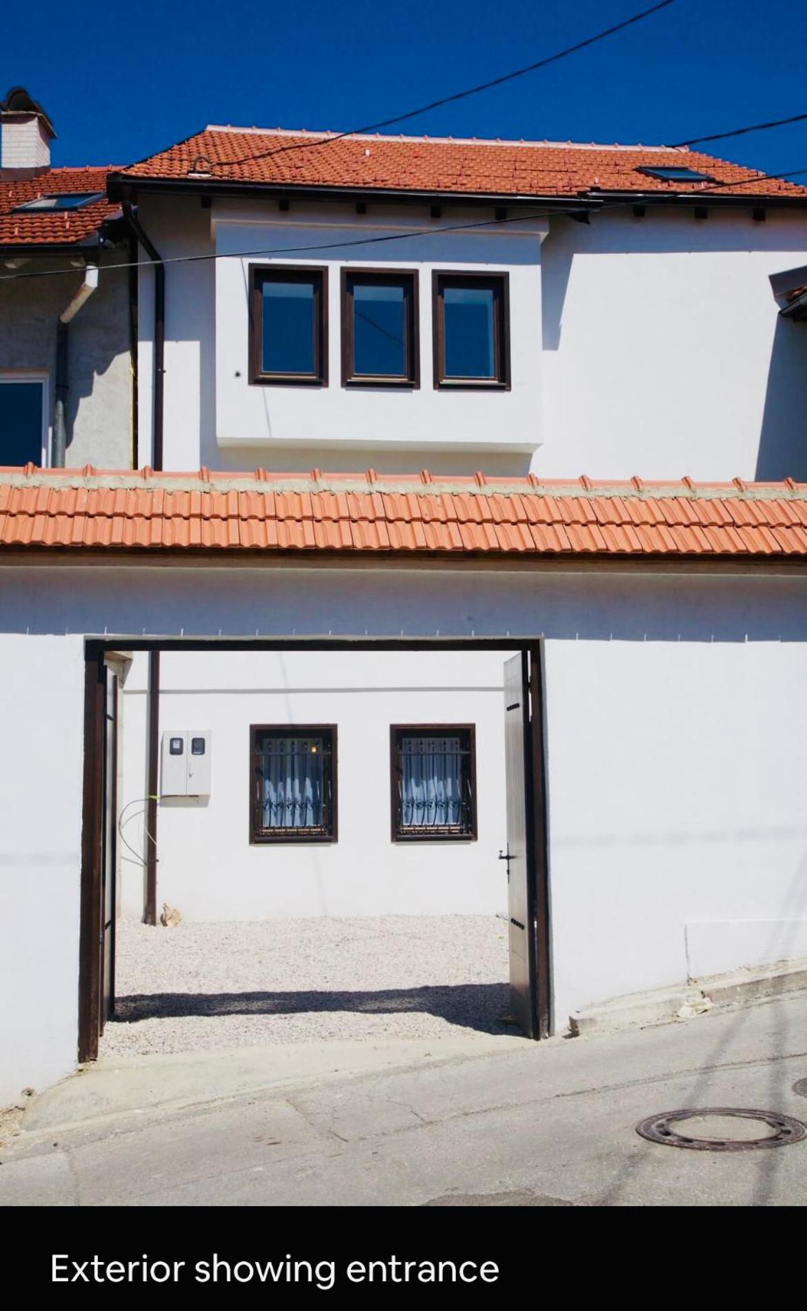 Halka 3 Apartment *